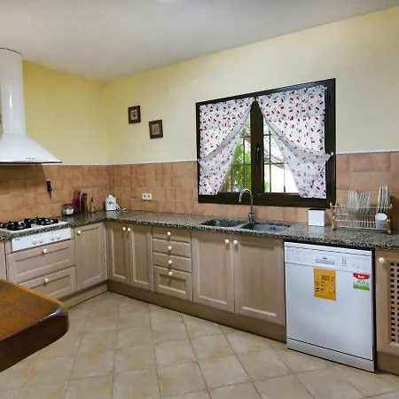 Holiday home Holiday Alicia By Interhome